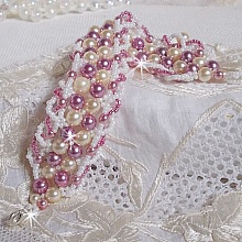 Bracelet D&eacute;tente Avec des perles nacr&eacute;es en cristal de Swarovski